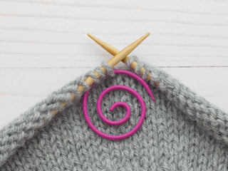 Fox & Pine Stitches - Colorful Spiral Cable Needle