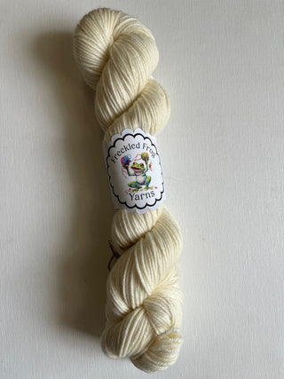 Freckled Frog Yarns - Cash DK MCN