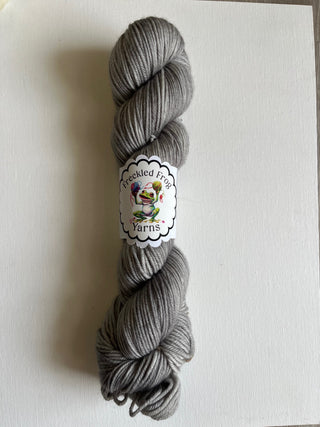 Freckled Frog Yarns - Cash DK MCN