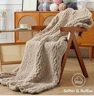 Beginner Arm Knitting Blanket Class - 2/13 - SOLD OUT
