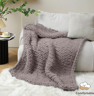 Beginner Arm Knitting Blanket Class - 2/13 - SOLD OUT