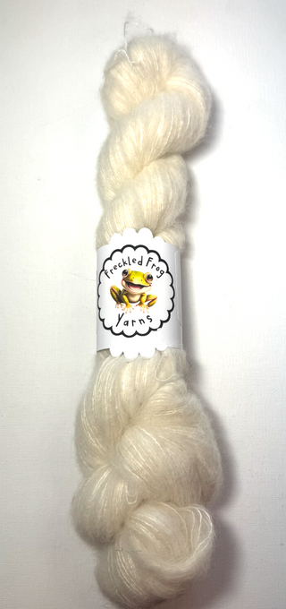 Freckled Frog Yarns - Fluff